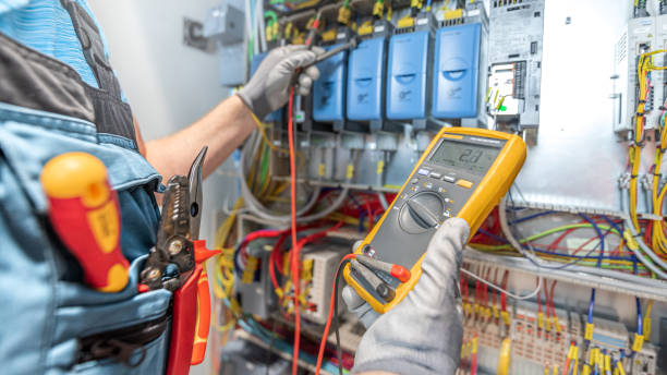 Best Affordable Emergency Electrician  in Goodview, MN